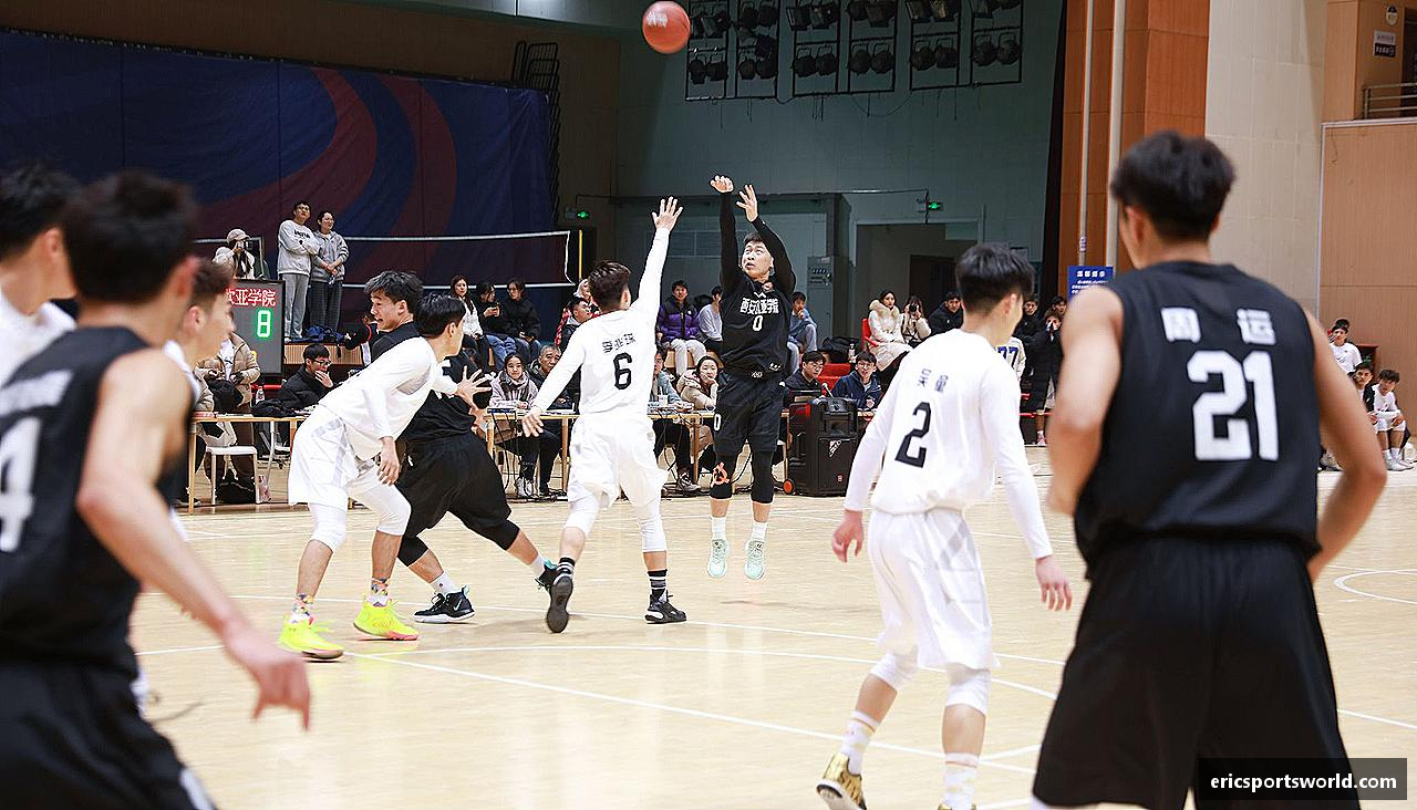 🎉 弹幕、解说、回放，直播乐趣不止于观看！